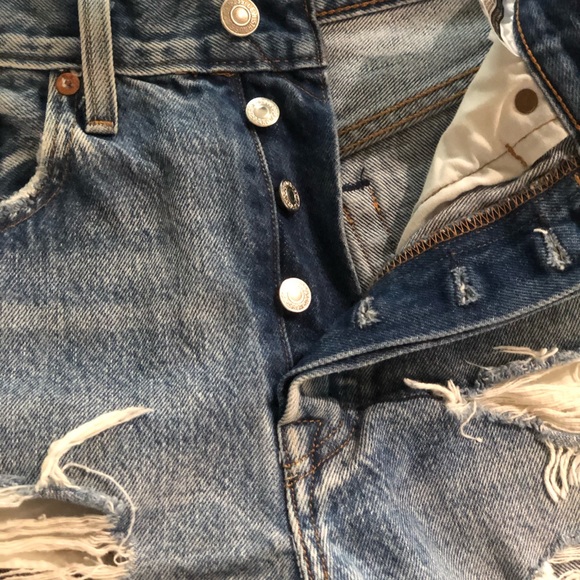 Levi’s shorts - Picture 4 of 6